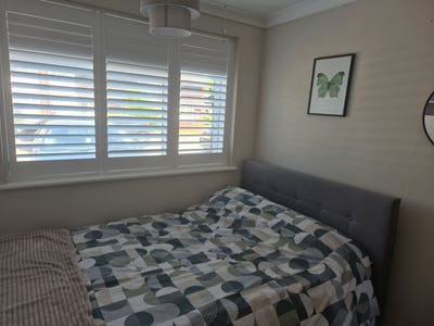 Double bedroom with own separate lounge/office. Main Photo