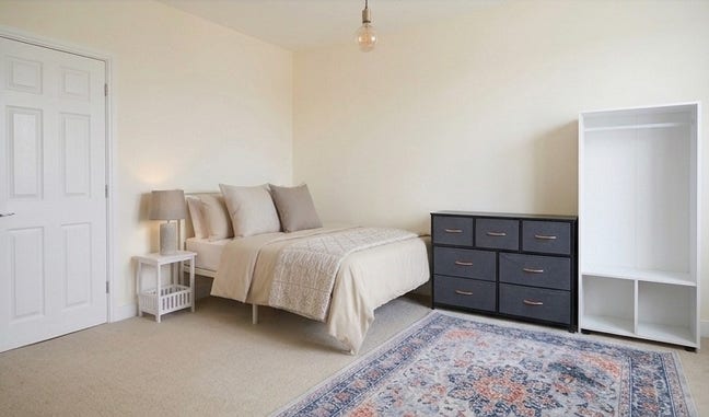Double room in Barking.  Main Photo