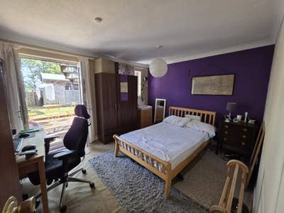 Large double room in Ealing, all bills included Main Photo