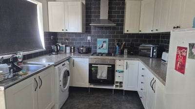 Double room available, bills included  Main Photo
