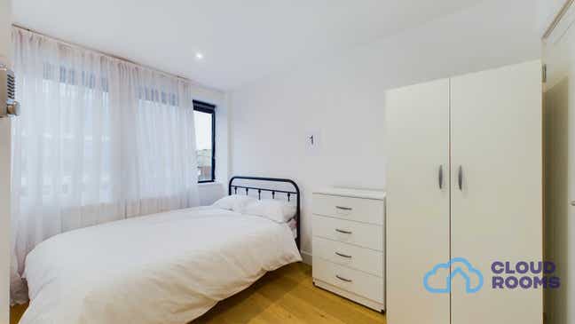 South East of England –GU14🏠Farnborough/Hampshire Main Photo