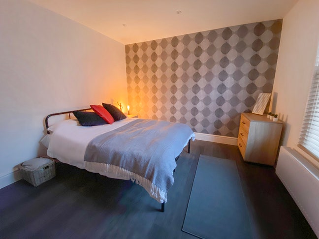 * Available 1St July * 2 Rooms * Rarely Available  Main Photo