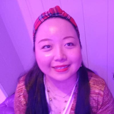 Young professional (F) looking for flatshare :) Main Photo