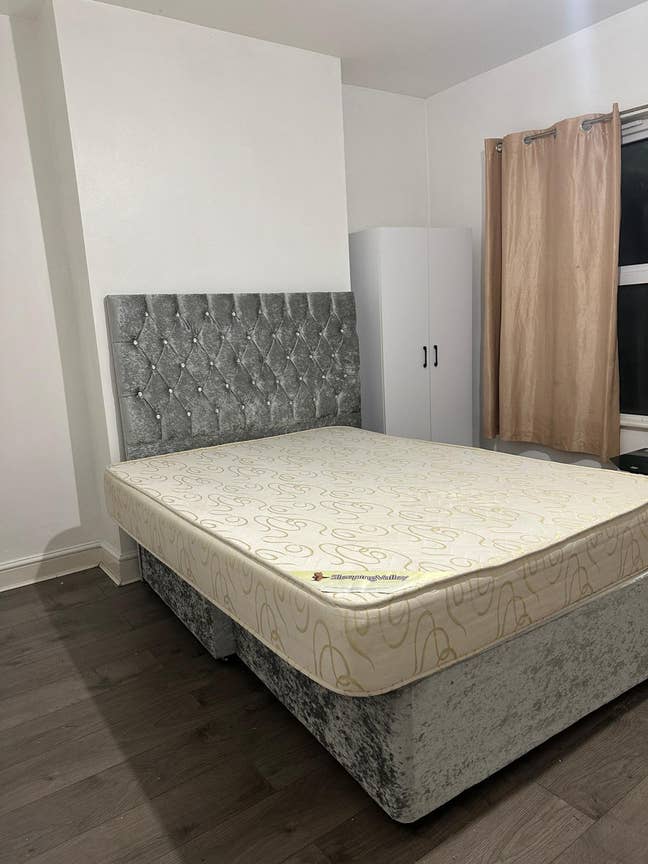 3 Rooms to let - London E13 8QA  Main Photo