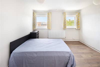 Double Room, Excellent Location in Aldgate East Main Photo