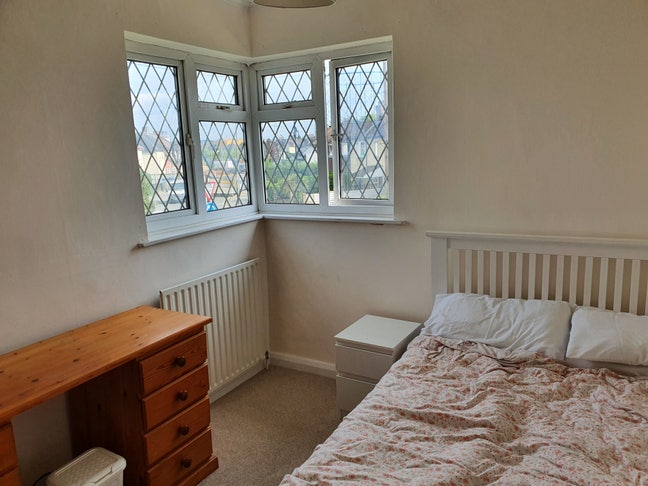 Spacious room in a lovely house Main Photo