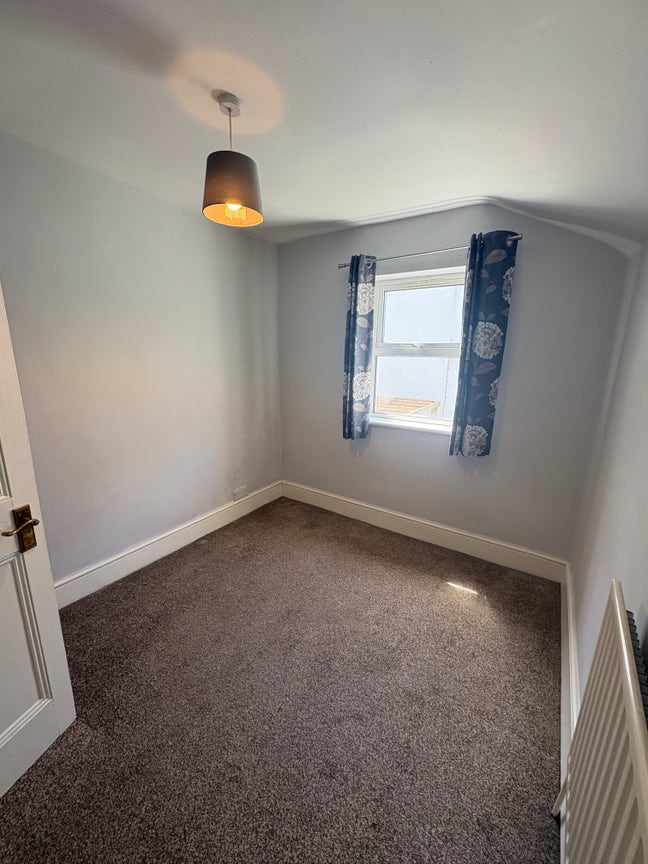 Room To Rent St.George Main Photo
