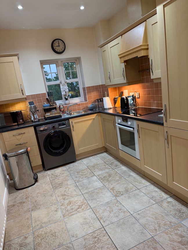 Double room - Romford - with your own bathroom! Main Photo