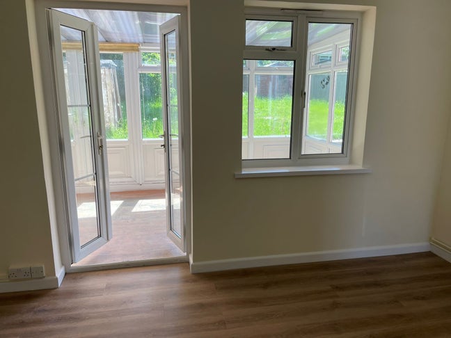 2 bedroom property for rent Main Photo