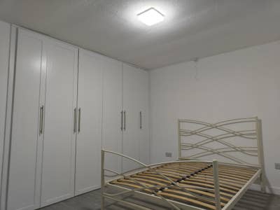 For single person double room available, working Main Photo
