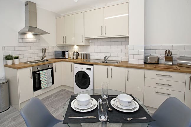 Modern Ensuite Room - Caxton St., Barnsley Main Photo