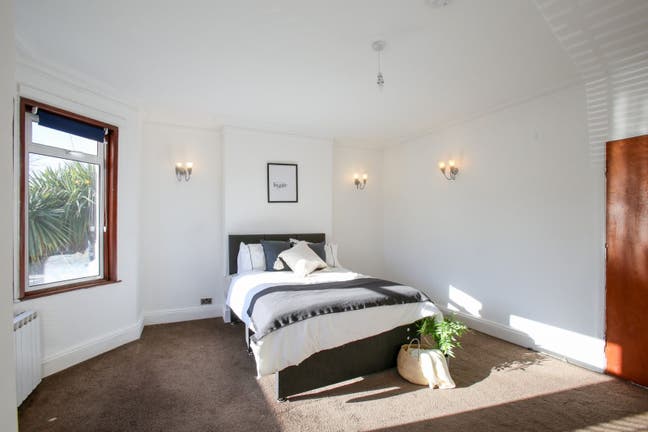 Big double room / W7  Main Photo