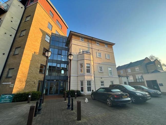 Two double bedrooms in great Camden flat! Main Photo