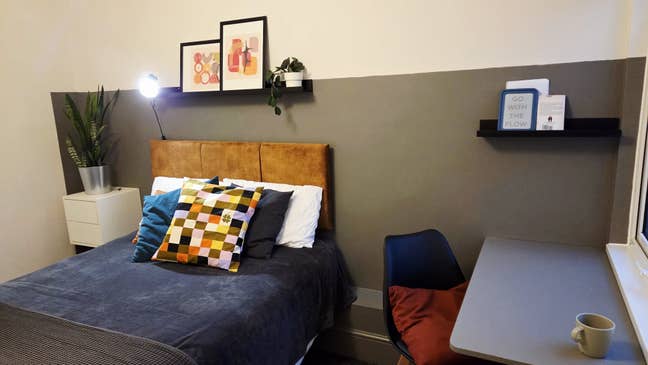 🏡 2 Rooms Available | Professional House Share Main Photo