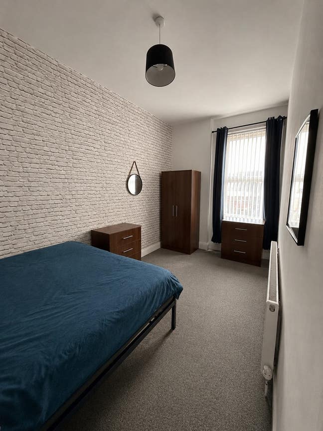 Room in 4 bedroom house in jesmond  Main Photo