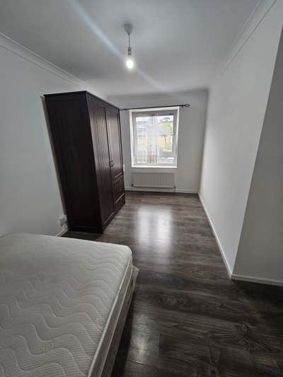 BOW *Modern double  room available now ! Main Photo