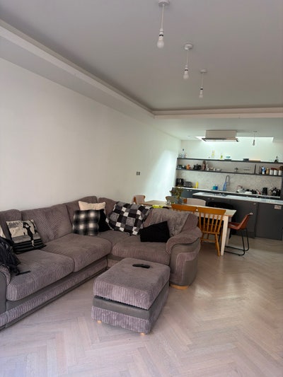 Bright Single Room in London SW2 Main Photo
