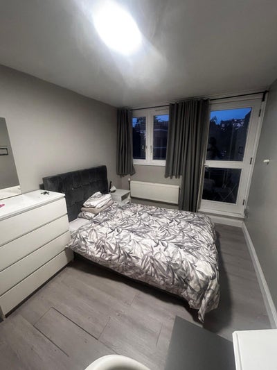 North West London -  2 Newly Refurbished Room Main Photo