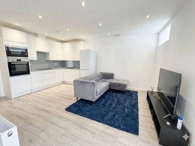 A new 1 bedroom flat for Rent in Finchley Central  Main Photo