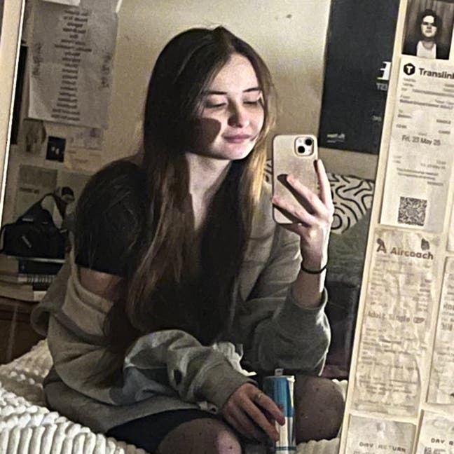 2 rooms sought by 2 friends Main Photo