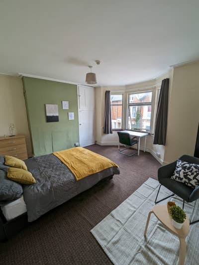 Short Term/Sublet *July Only *Prime Location* Main Photo