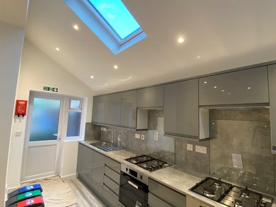Beautiful Newly Refurbished Room Main Photo