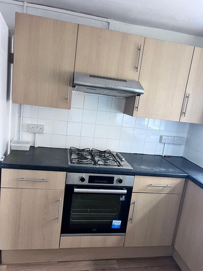 2 Bedroom Flat in Northolt  Main Photo