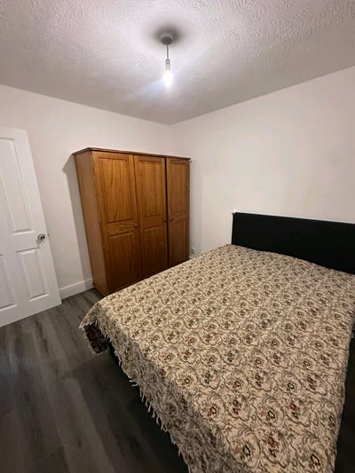 2 Double Bedrooms for Female preferred  Main Photo
