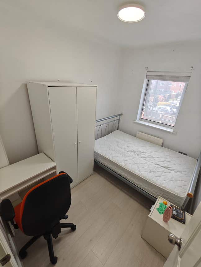 Furnished Double rooms in a stylish house M15 Main Photo