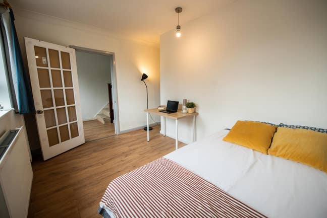 Comfy 4 bed flat - Wandsworth / Clapham junction Main Photo