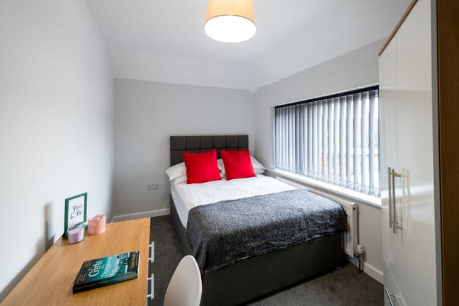 Furnished double bedroom - Close to Hospital Main Photo