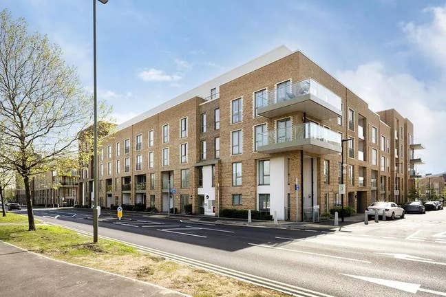 1 bed in Trobridge Parade, Grahame Park Way Main Photo