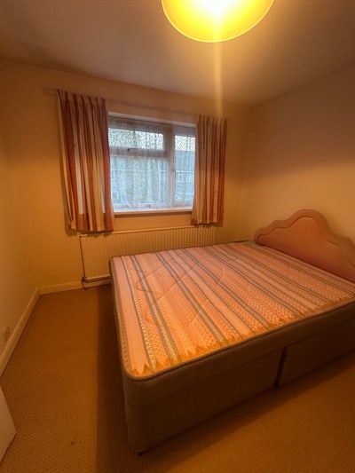 Room for rent  Main Photo
