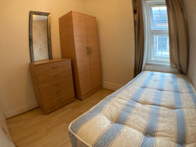 Comfortable Single Room in Quiet Clean House – NW2 Main Photo