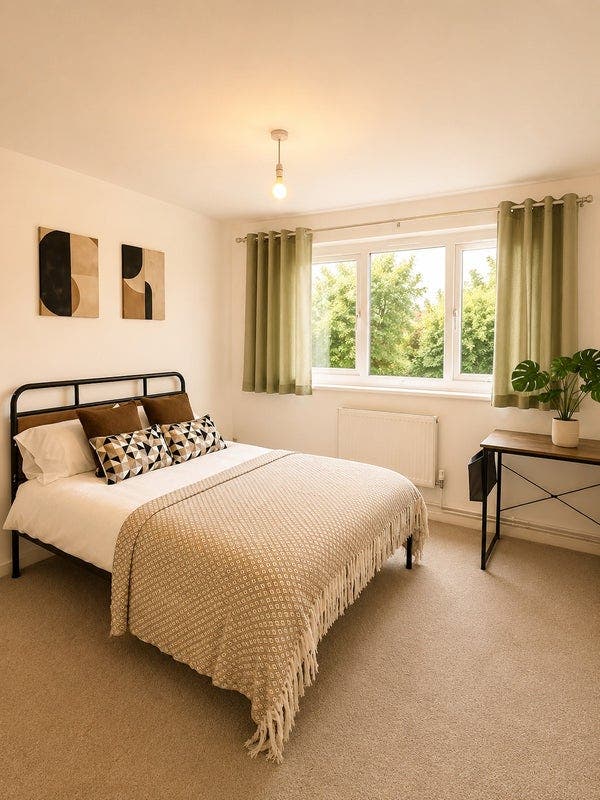  Fully Furnished Rooms Available Now -Zone 1 Main Photo