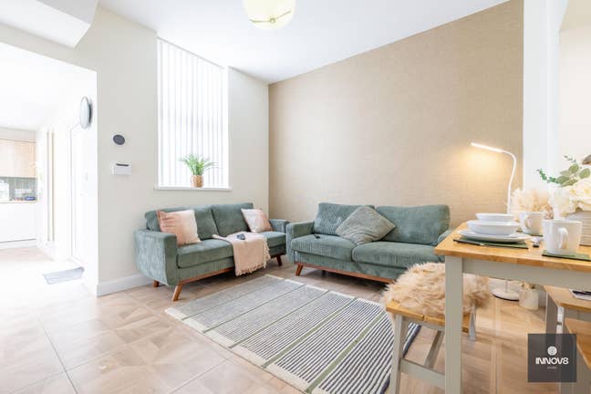 Outstanding New 5 bed HMO - Available Immediately  Main Photo