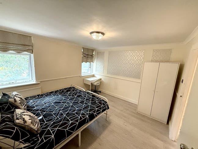 Double Bedroom In A Magnificent location Main Photo