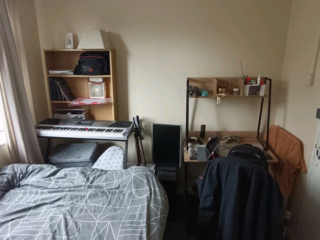 Room available till 31st August Main Photo