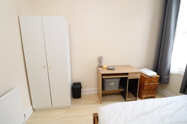 Modern Double Room in West Ealing Main Photo