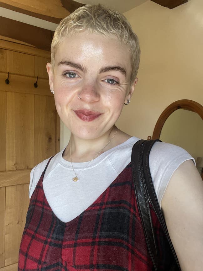 22y/o professional - August start Main Photo