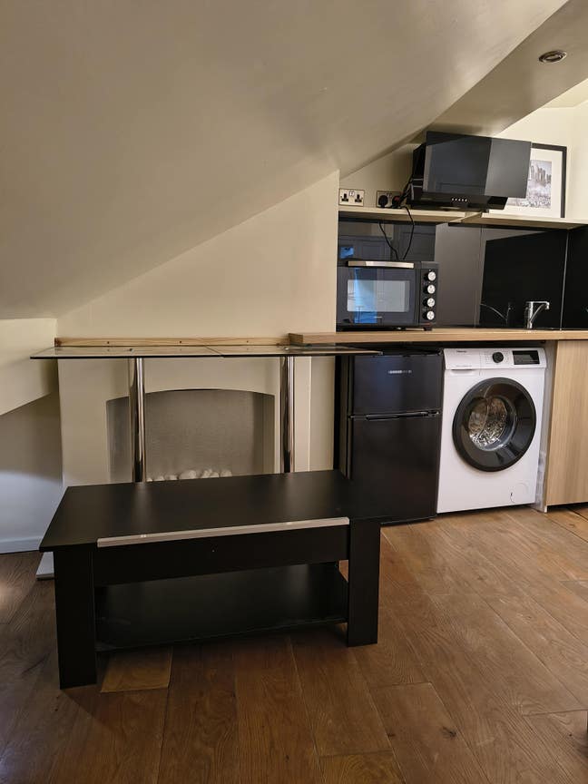 Self Contained Studio Main Photo