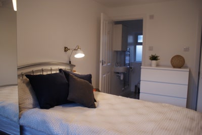 I truly had a fantastic time living in the house' Main Photo