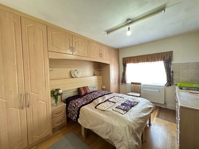 A large room two people &pound;800, one person &pound;650 Main Photo
