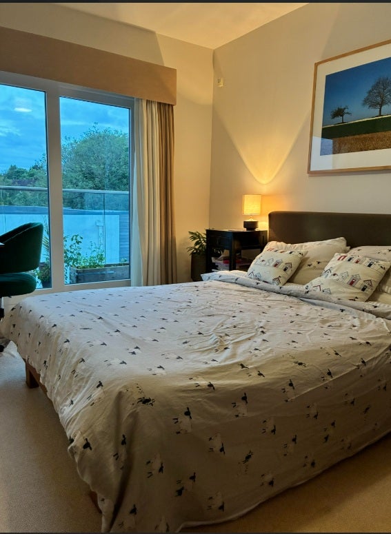 Room near Hove Station Main Photo