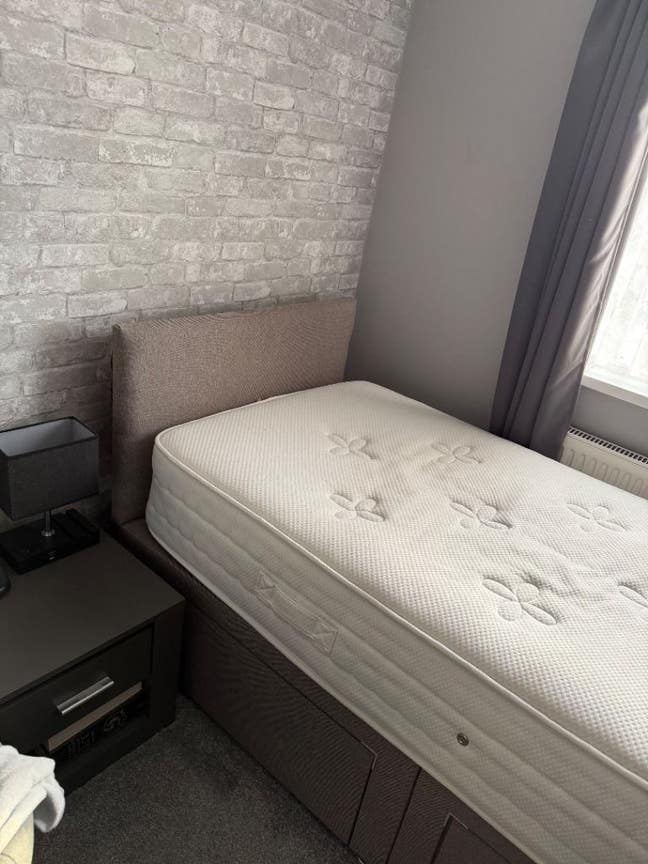 Spacious Double Room Available – RM6 4LL Main Photo