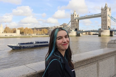 I am a female student aged 20. I am looking f... Main Photo