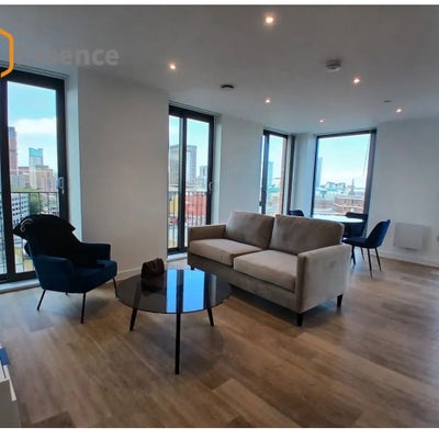 Spacious Double Room in Modern 2-Bed Home Main Photo
