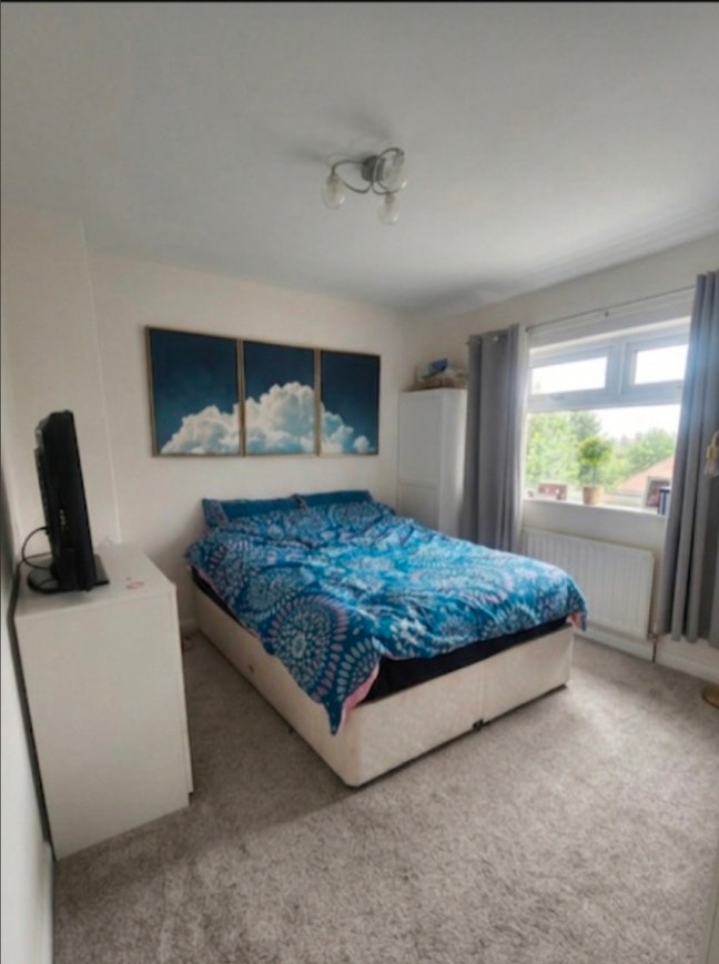 Spacious Room | 1 Housemate | Newly Renovated  Main Photo