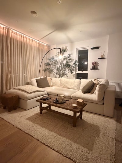 Double Room with Private Bathroom in a Modern Flat Main Photo