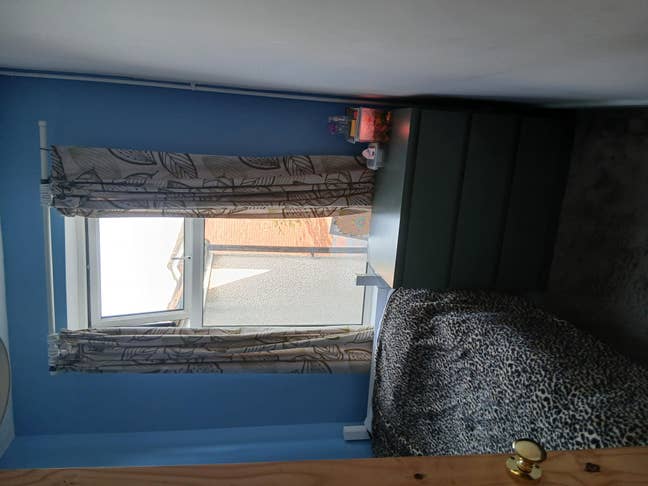 Single room clean friendly quiet house Main Photo